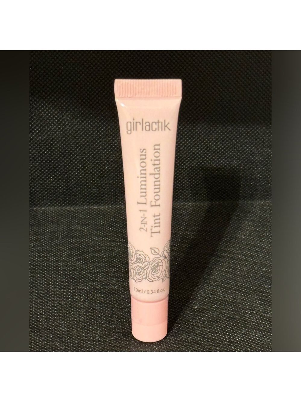 Girlactik Foundation Luminous Tint Medium F4